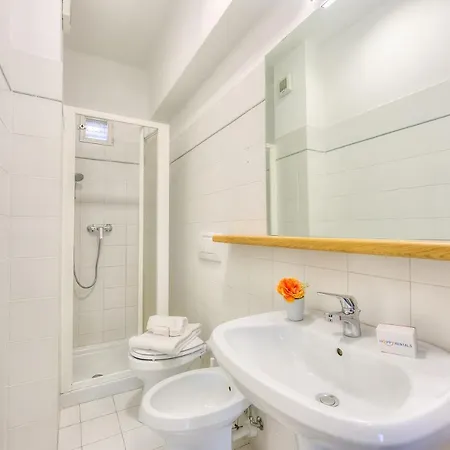 Apartment Riccardo House 1 Min From - Happy *