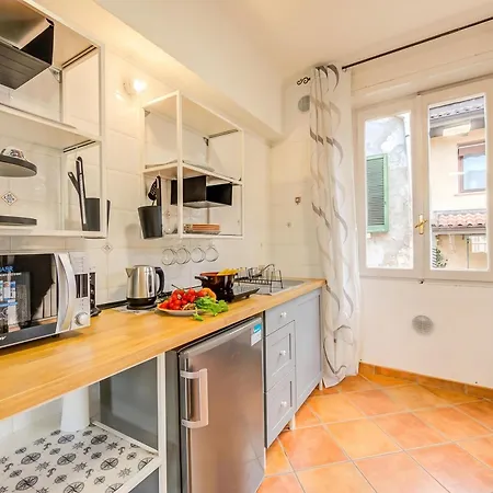 Riccardo House 1 Min From - Happy Stresa