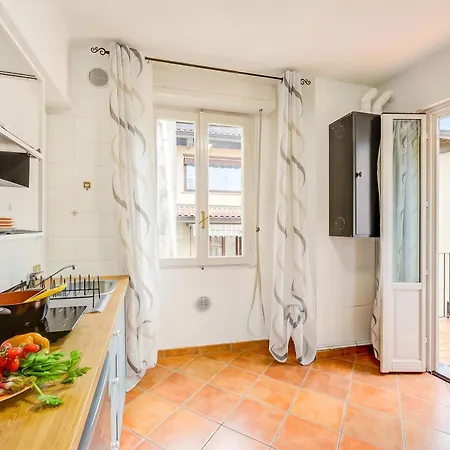 Riccardo House 1 Min From - Happy Stresa
