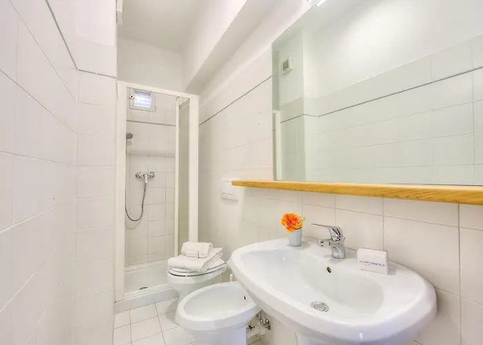 Apartament Riccardo House 1 Min From - Happy *