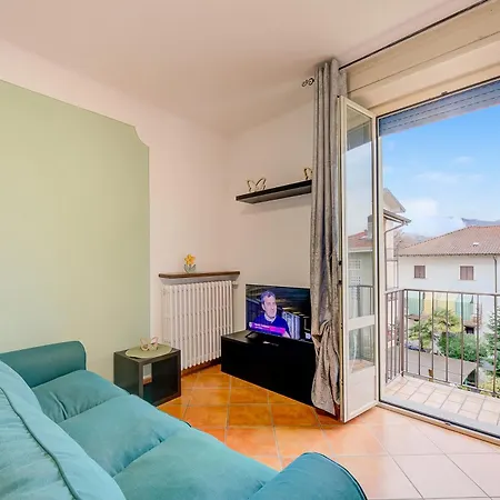 Riccardo House 1 Min From - Happy