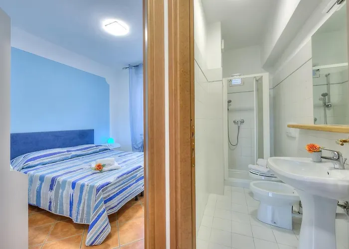 Apartment Riccardo House 1 Min From - Happy