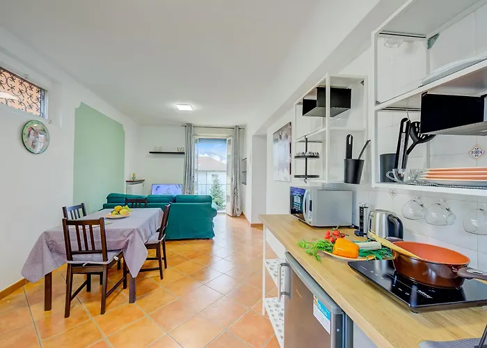 Riccardo House 1 Min From - Happy Stresa